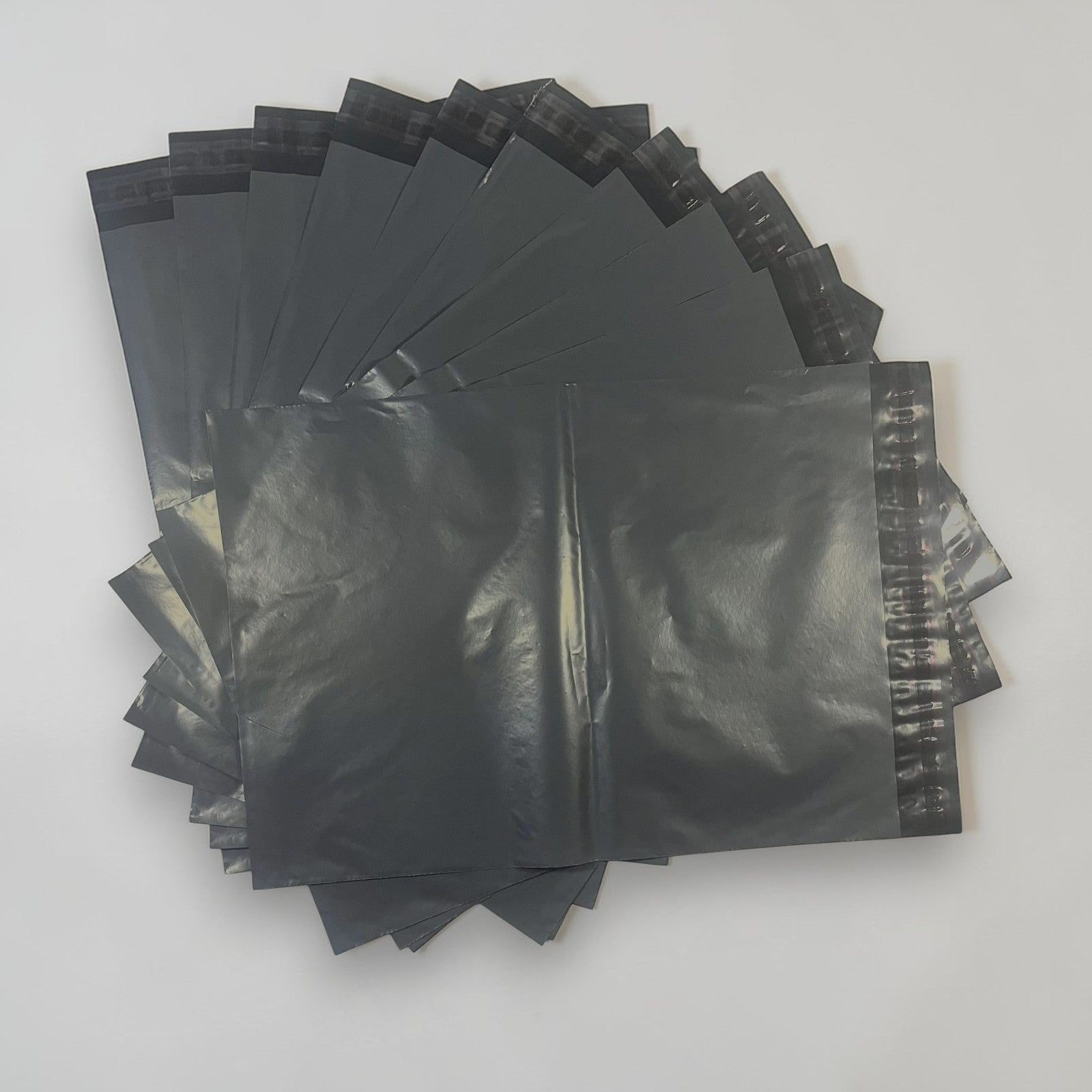 Pack of 10 Durable Self-Seal Shipping Bags